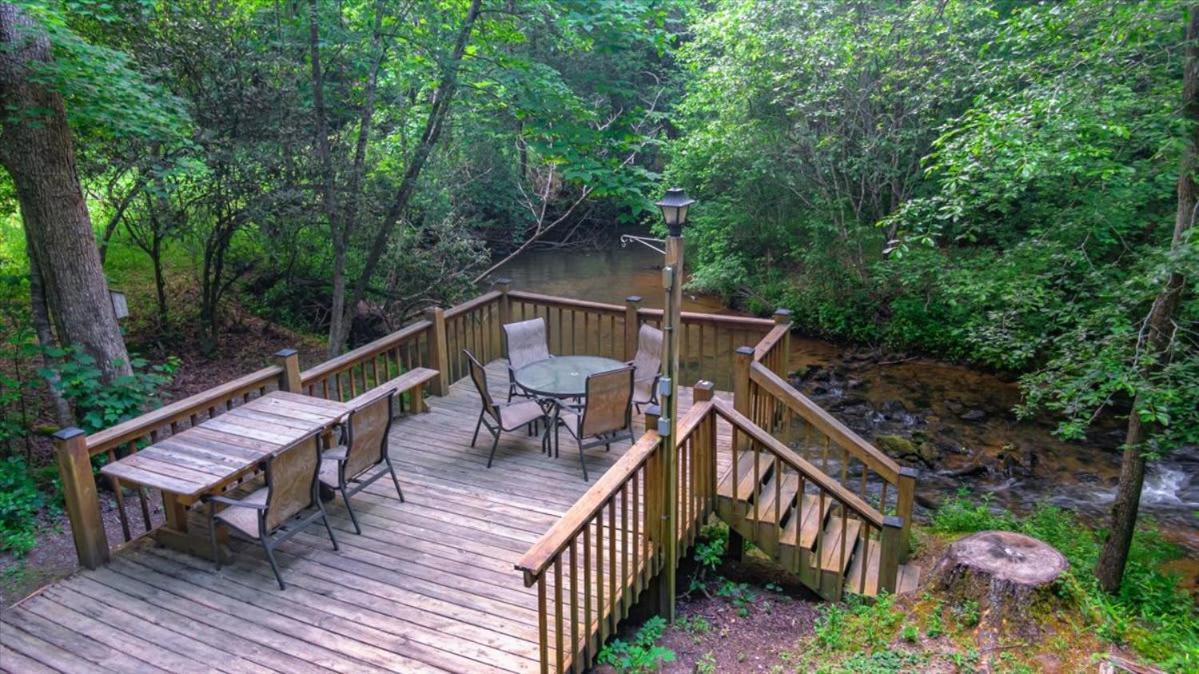 Waterfront Mountain Cabin With Hot Tub Villa Blue Ridge Bagian luar foto