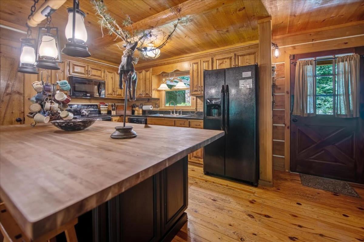 Waterfront Mountain Cabin With Hot Tub Villa Blue Ridge Bagian luar foto