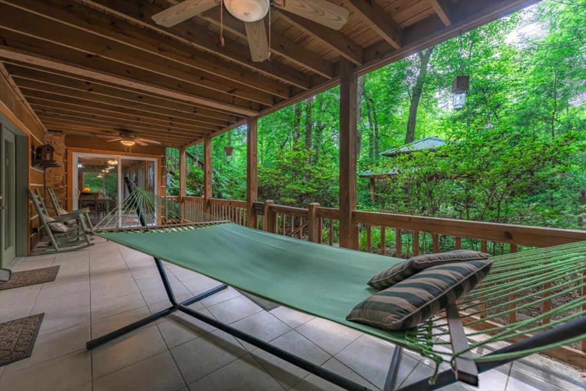 Waterfront Mountain Cabin With Hot Tub Villa Blue Ridge Bagian luar foto