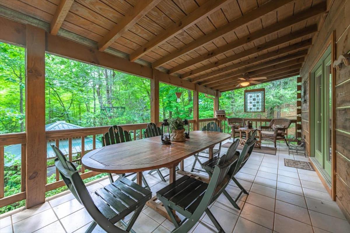 Waterfront Mountain Cabin With Hot Tub Villa Blue Ridge Bagian luar foto